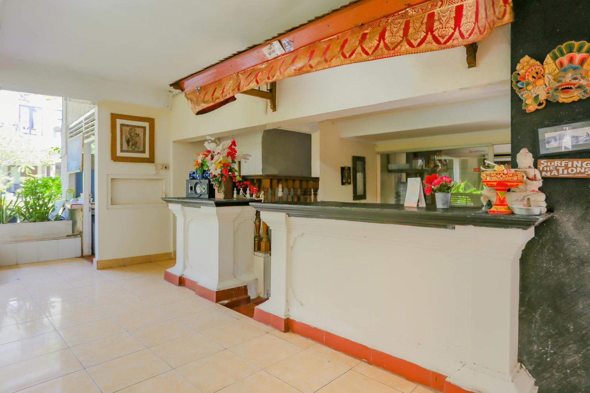 Oyo 4012 Ari Beach Inn Kuta  Ngoại thất bức ảnh