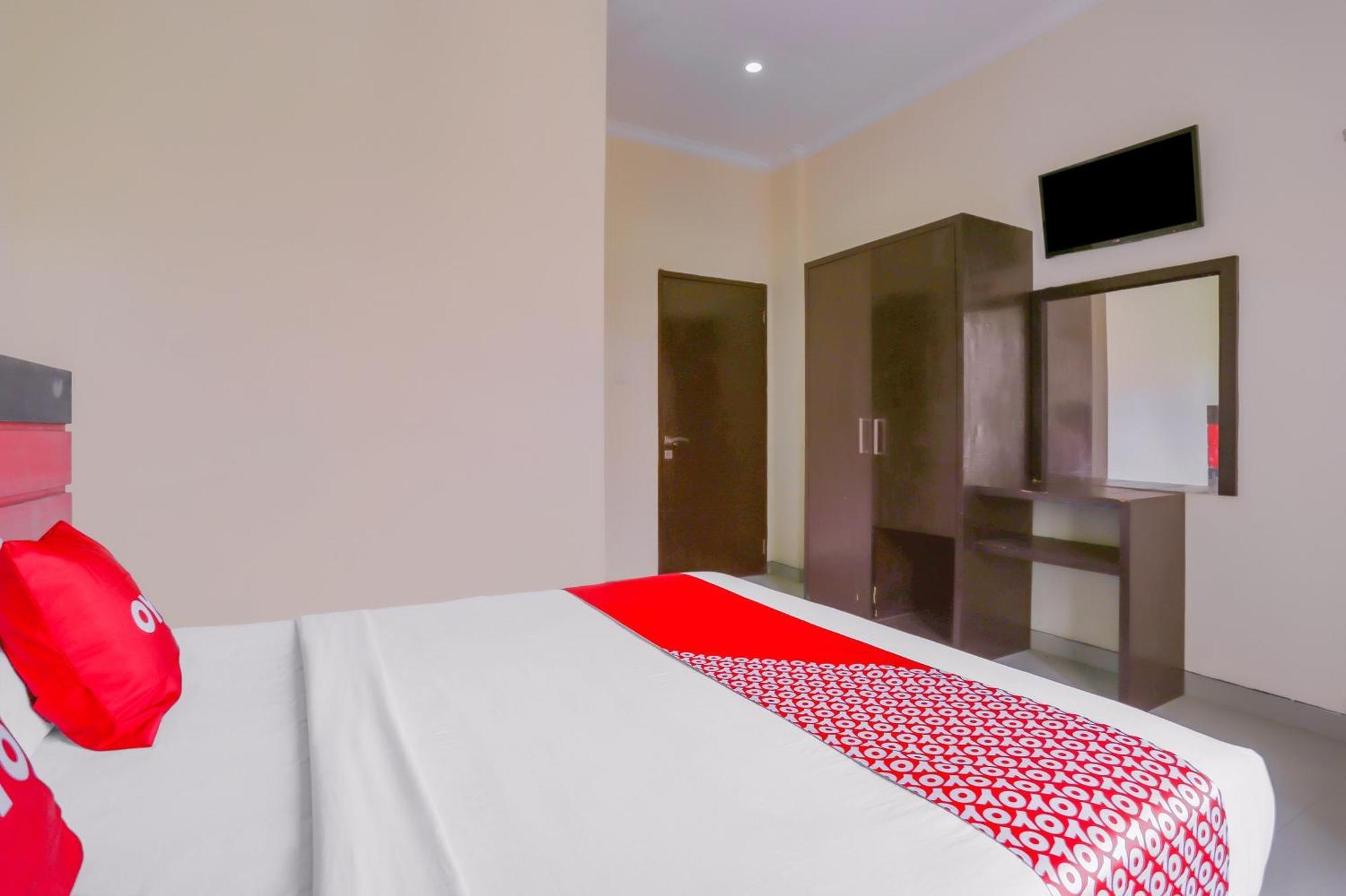 Oyo 4012 Ari Beach Inn Kuta  Ngoại thất bức ảnh